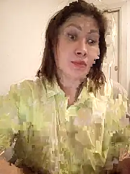 Snapshot of ROXOLANAA_SEXY chatting on 11/21/25, 07:24 ROXOLANAA SEXY online show from 11/21/25, 07:24