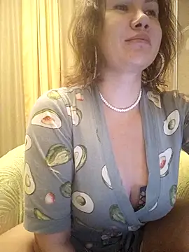 Snapshot of ROXOLANAA_SEXY chatting on 10/29/25, 09:58 ROXOLANAA SEXY online show from 10/29/25, 09:58