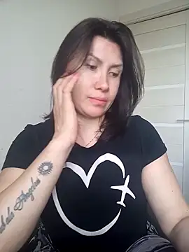 ROXOLANAA SEXY online show from 05/05/26, 01:58