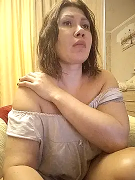 Snapshot of ROXOLANAA_SEXY chatting on 11/14/25, 12:58 ROXOLANAA SEXY online show from 11/14/25, 12:58