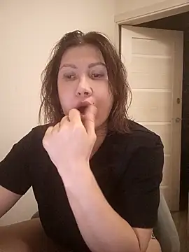 Snapshot of ROXOLANAA_SEXY chatting on 11/24/25, 08:53 ROXOLANAA SEXY online show from 11/24/25, 08:53