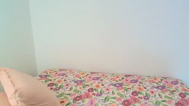 All yours555 online show from 04/03/26, 06:58