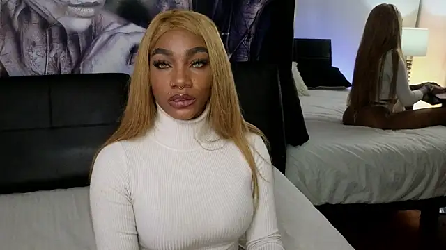 emely brandon online show from 11/18/25, 03:32