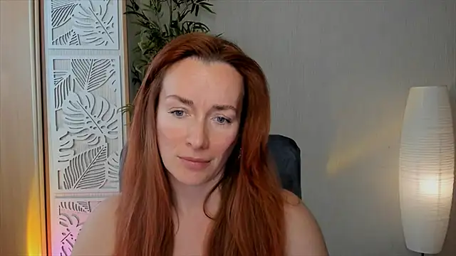 RebeccaMartinez online show from 04/05/26, 07:37