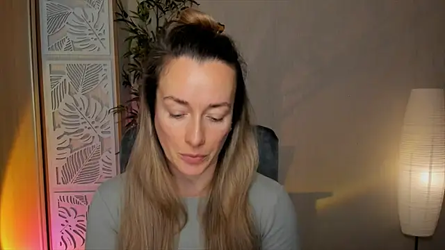 RebeccaMartinez online show from 02/25/26, 07:08