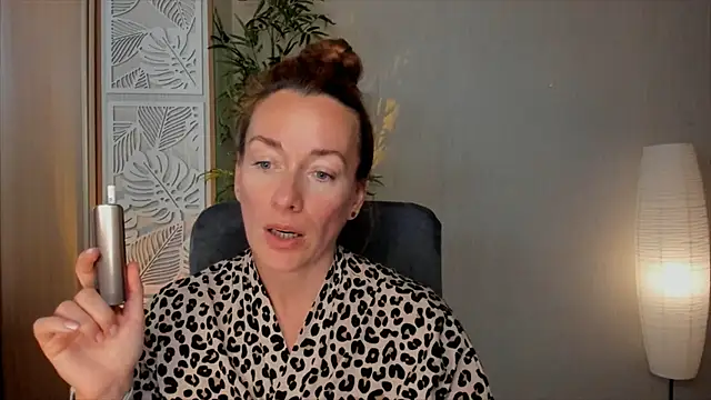 RebeccaMartinez online show from 06/30/26, 10:04