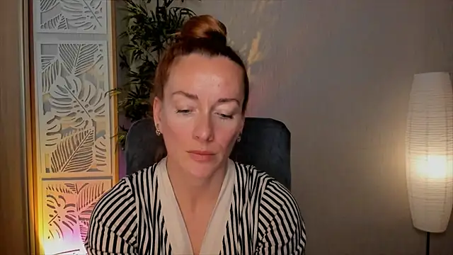 RebeccaMartinez online show from 06/04/26, 12:10