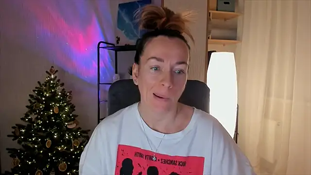 RebeccaMartinez online show from 12/22/25, 12:38