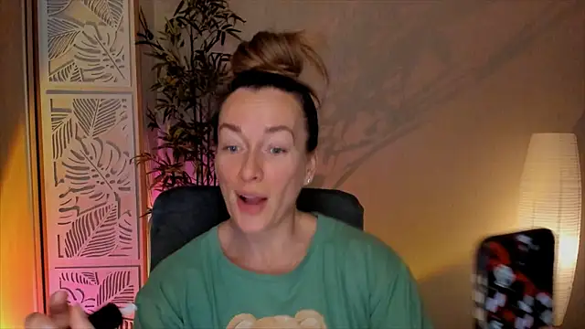 RebeccaMartinez online show from 02/15/26, 05:41