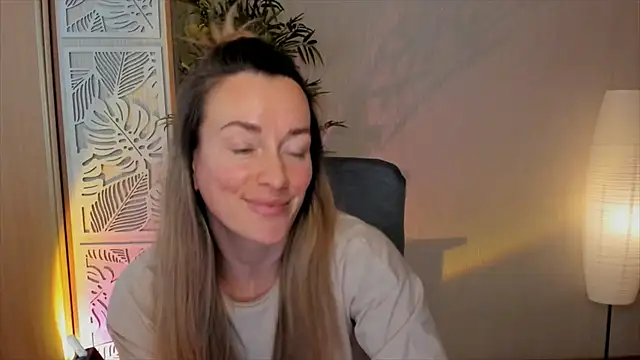 RebeccaMartinez online show from 02/20/26, 08:38