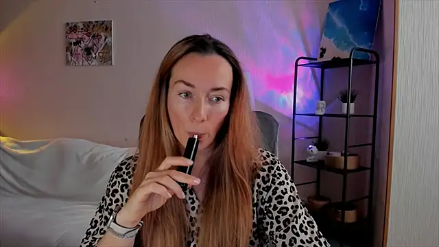 RebeccaMartinez online show from 11/27/25, 07:42