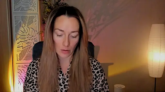 RebeccaMartinez online show from 02/13/26, 06:57