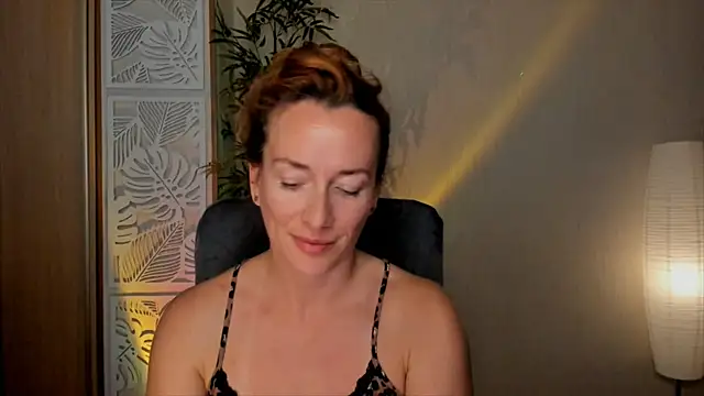 RebeccaMartinez online show from 07/06/26, 11:06
