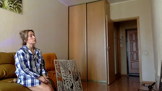 RebeccaMartinez online show from 03/10/25, 10:39