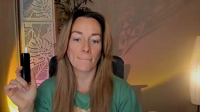 RebeccaMartinez online show from 02/16/26, 06:12