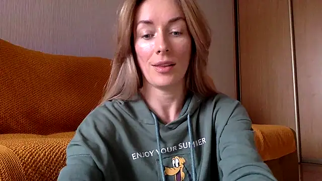 RebeccaMartinez online show from 03/18/25, 11:44