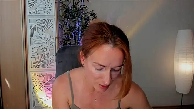 RebeccaMartinez online show from 06/20/26, 07:57