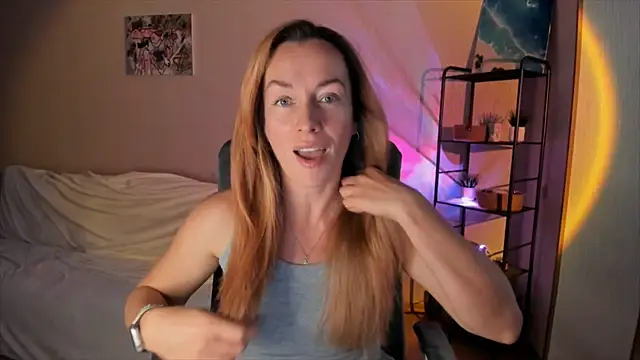 RebeccaMartinez online show from 10/07/25, 11:33