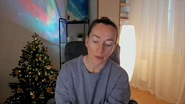 RebeccaMartinez online show from 12/20/25, 08:28