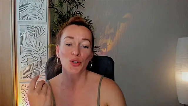 RebeccaMartinez online show from 06/07/26, 08:08