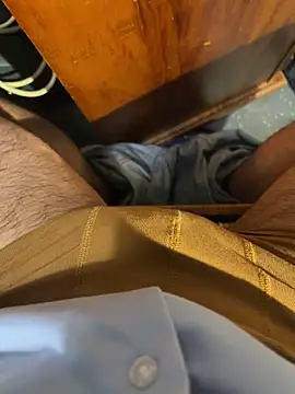 mattexhibe online show from 10/14/25, 04:40