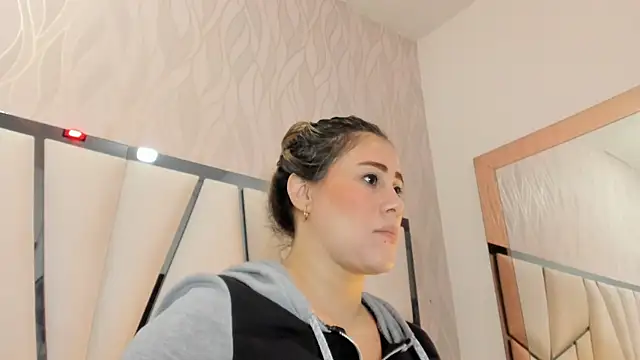 kimberly7  online show from 10/30/25, 11:41