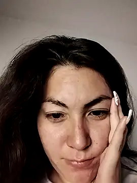 katha steele  online show from 11/14/25, 02:15