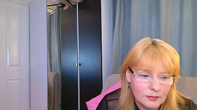 HoneyBBW96 online show from 06/17/26, 03:00
