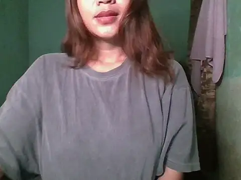 Snapshot of _smiling4u_ chatting on 10/02/25, 01:58 smiling4u online show from 10/02/25, 01:58