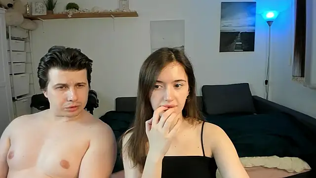 PollyFlame online show from 03/07/25, 09:17