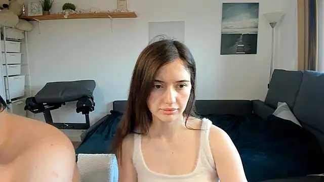 PollyFlame online show from 03/04/25, 06:37