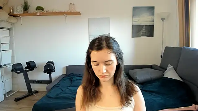 PollyFlame online show from 03/04/25, 09:40