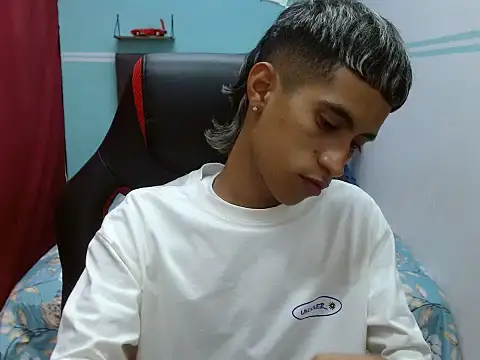 Angelstripboy online show from 03/05/26, 05:15