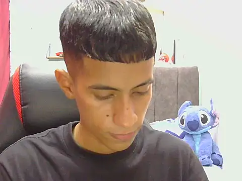 Angelstripboy online show from 05/15/26, 10:08