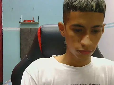 Angelstripboy online show from 08/09/26, 04:46