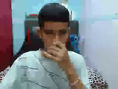 Angelstripboy online show from 02/05/26, 01:01