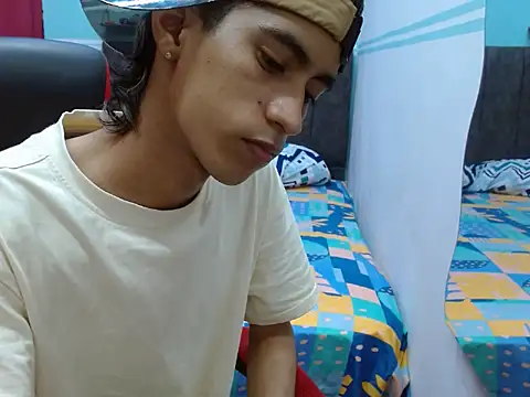 Angelstripboy online show from 03/18/25, 12:40