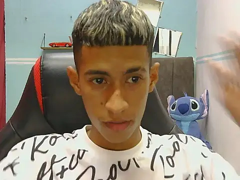 Angelstripboy online show from 08/08/26, 08:05