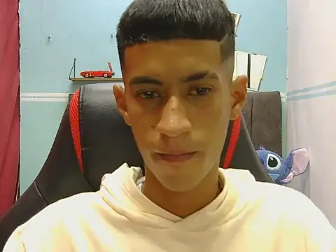 Angelstripboy online show from 05/27/26, 06:37
