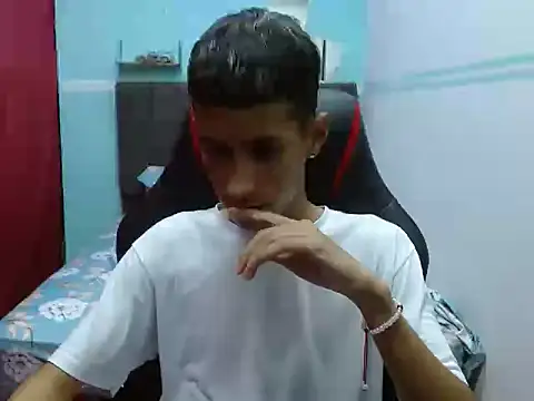 Angelstripboy online show from 10/17/25, 04:16