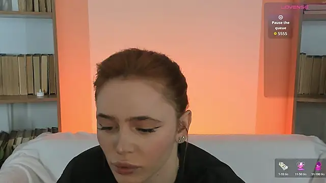 Phoenix Margo online show from 11/02/25, 03:22