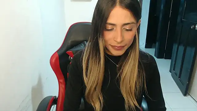 Liamiler01  online show from 11/27/25, 02:23