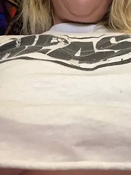 Snapshot of TrashleyRosebud chatting on 02/26/26, 06:52 TrashleyRosebud online show from 02/26/26, 06:52