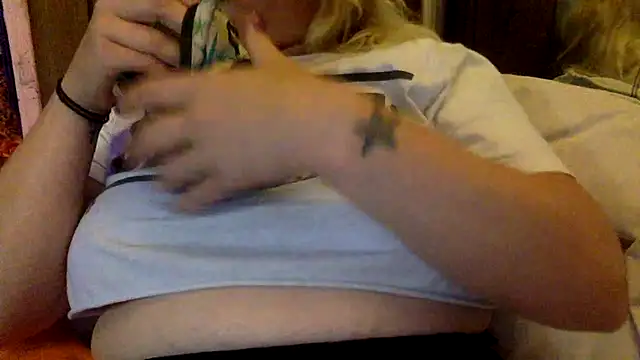 TrashleyRosebud online show from 07/01/26, 03:56