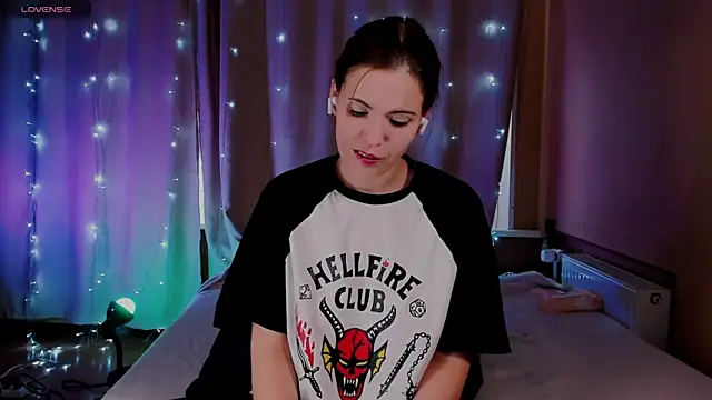 Erika Fix online show from 04/26/26, 04:32
