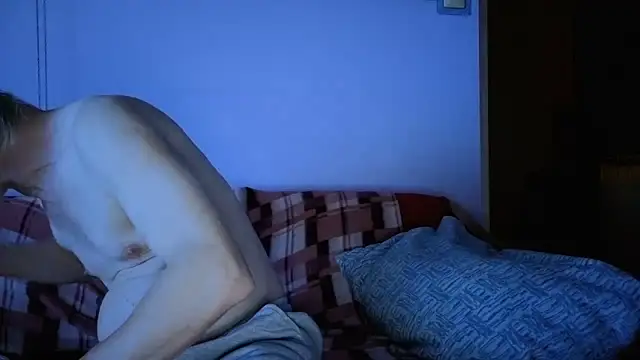 cumloverboyxx69 online show from 12/15/25, 02:34