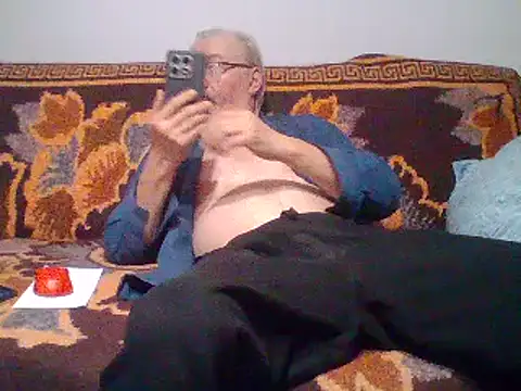 Snapshot of cumloverboyxx69 chatting on 02/24/25, 07:30 cumloverboyxx69 online show from 02/24/25, 07:30