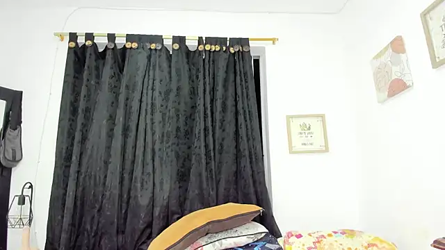 Snapshot of MANDY_GIRL_BBW chatting on 09/18/25, 09:45 MANDY GIRL BBW online show from 09/18/25, 09:45