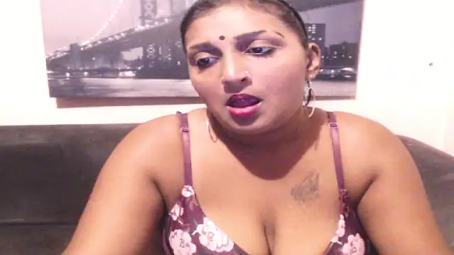 Snapshot of Indian_candy9 chatting on 03/12/25, 10:28 Indian candy9 online show from 03/12/25, 10:28
