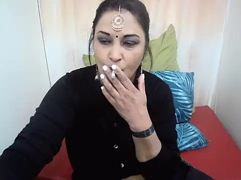 Snapshot of Indian_candy9 chatting on 10/20/25, 03:34 Indian candy9 online show from 10/20/25, 03:34